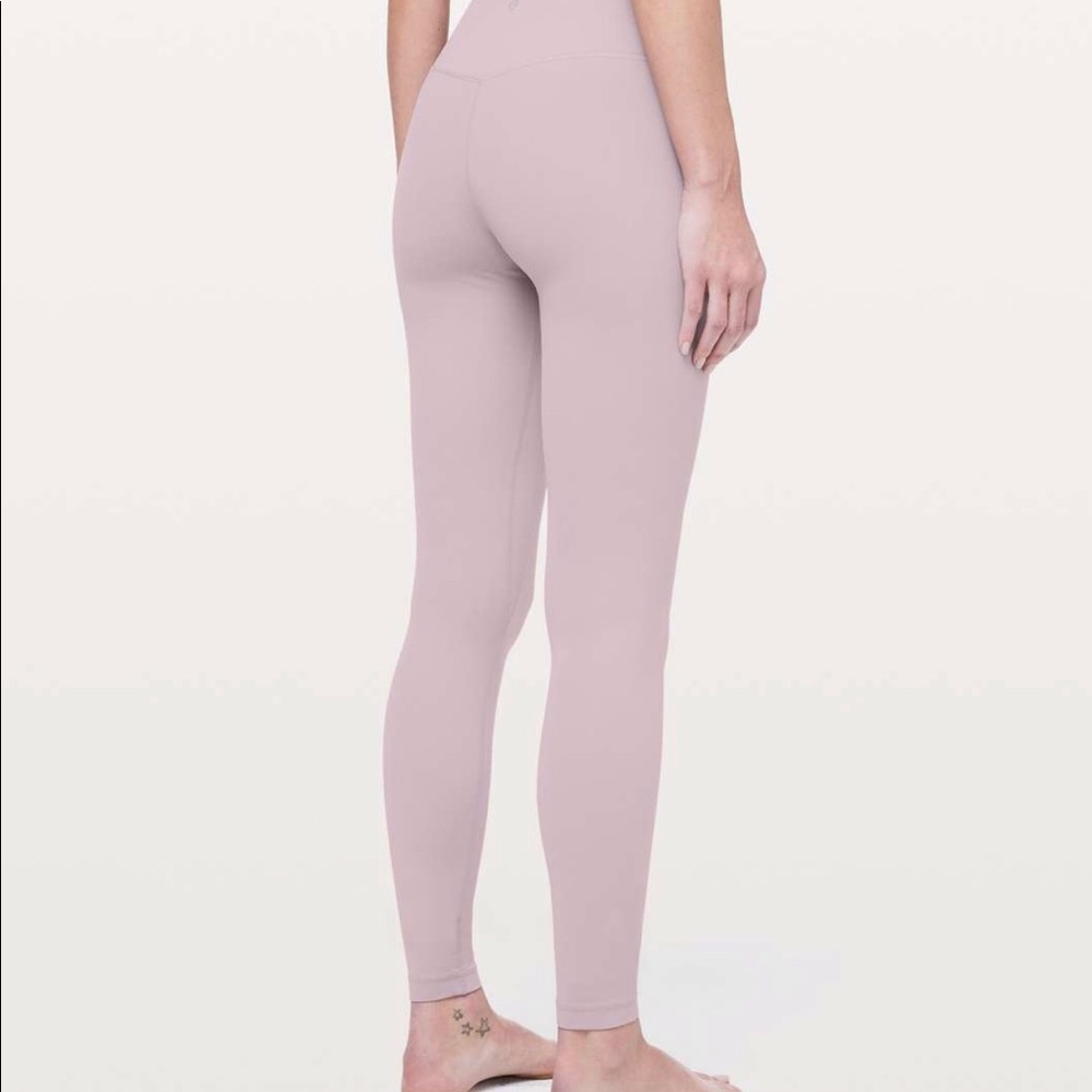 Lululemon leggings size 8. Never worn!!